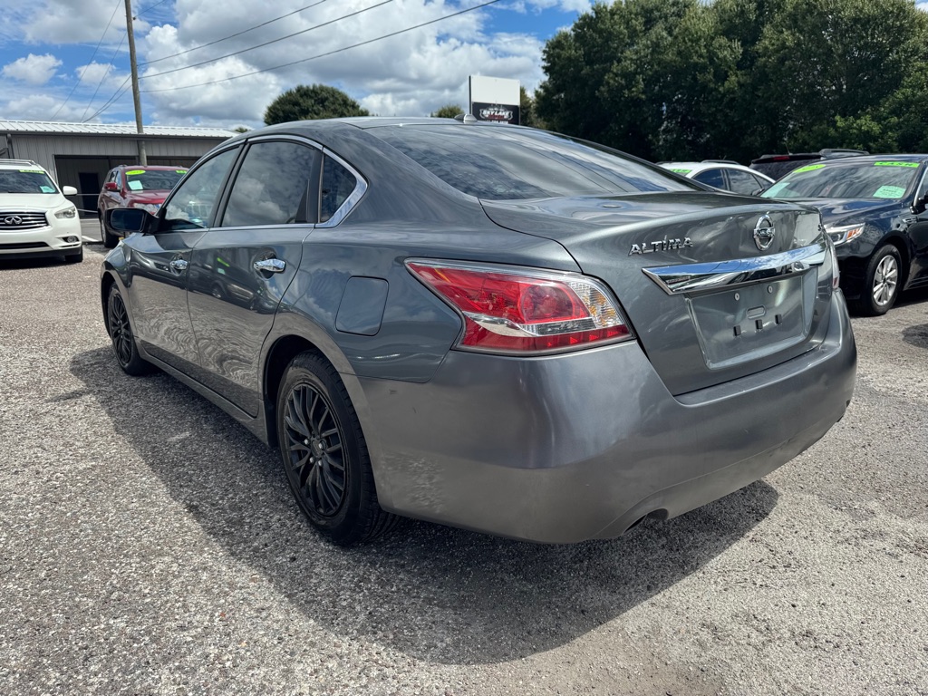 Photo 2 of this NISSAN ALTIMA