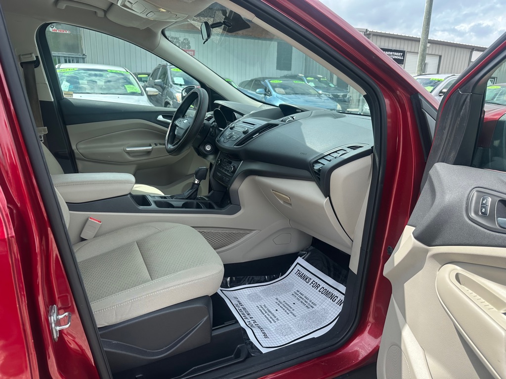 Photo 12 of this FORD ESCAPE