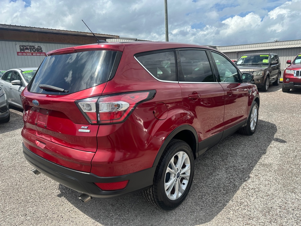 Photo 6 of this FORD ESCAPE