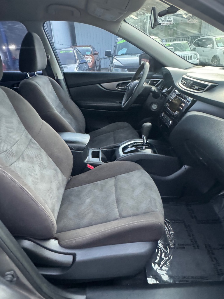 Photo 9 of this NISSAN ROGUE
