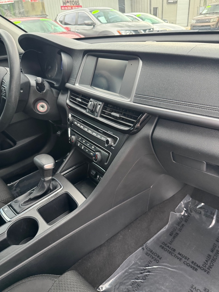 Photo 25 of this KIA OPTIMA