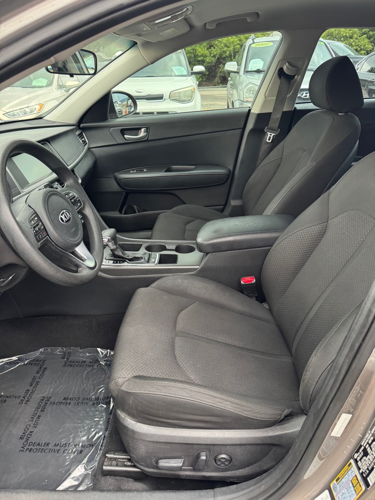 Photo 7 of this KIA OPTIMA