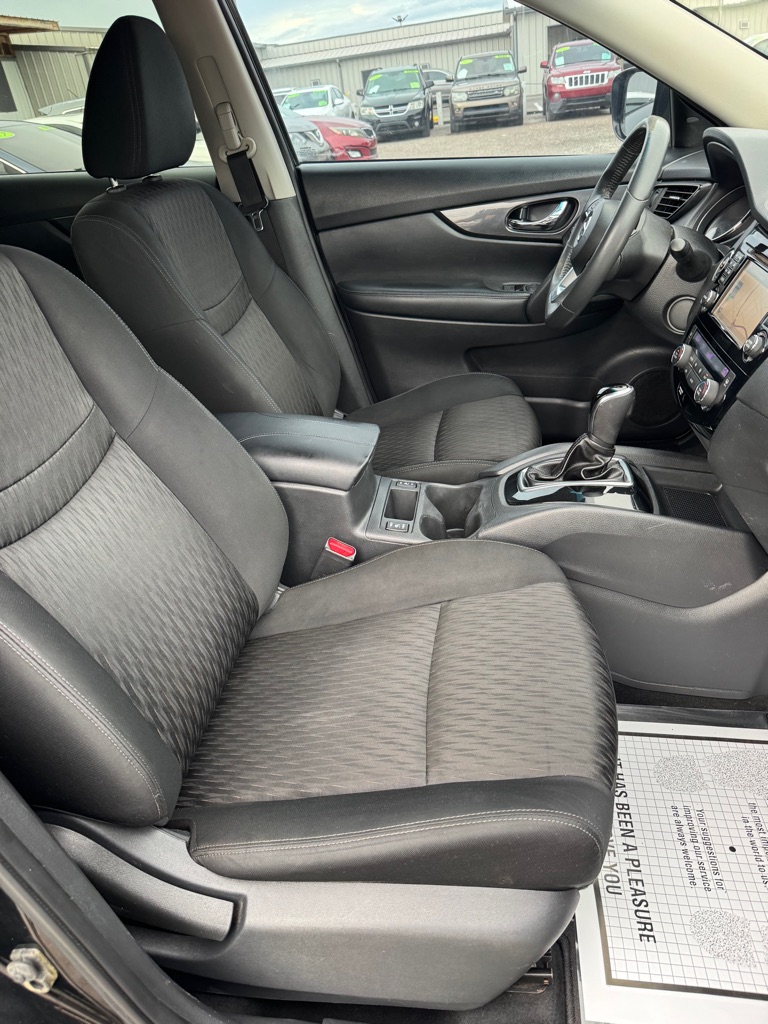 Photo 9 of this NISSAN ROGUE