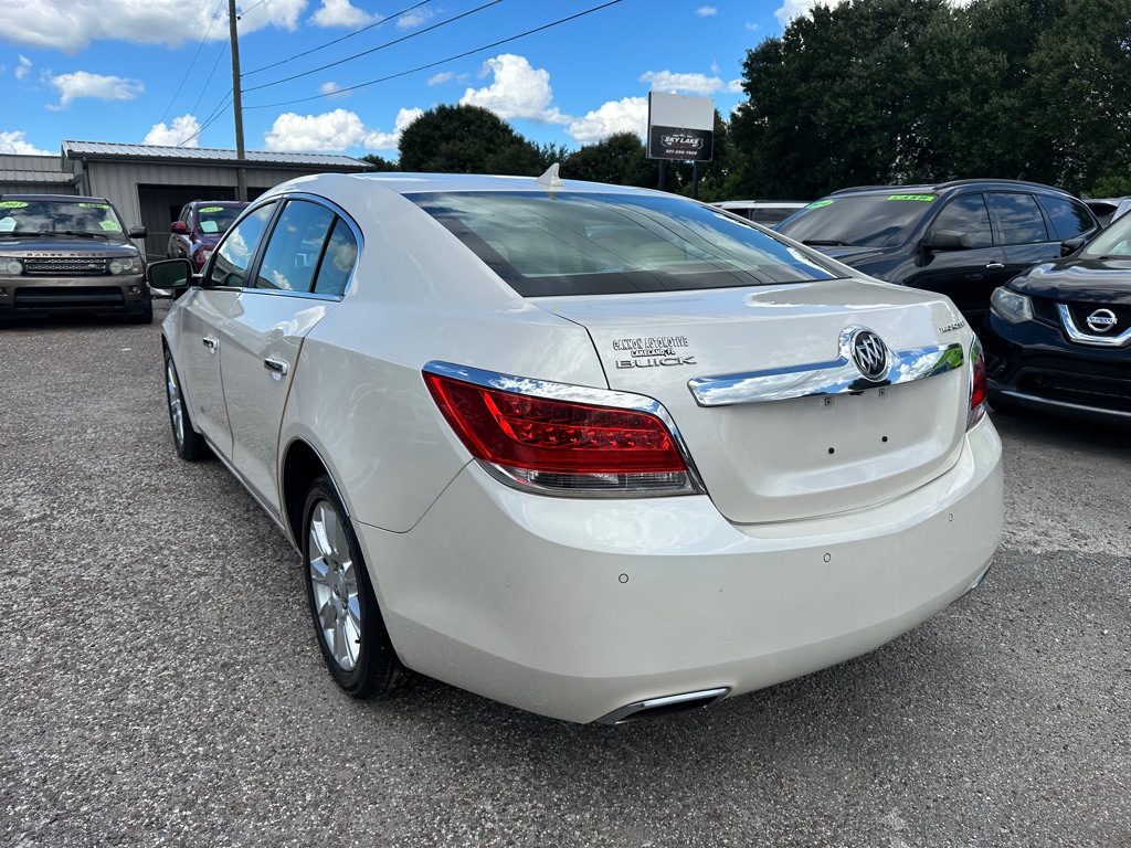 Photo 4 of this BUICK LACROSSE