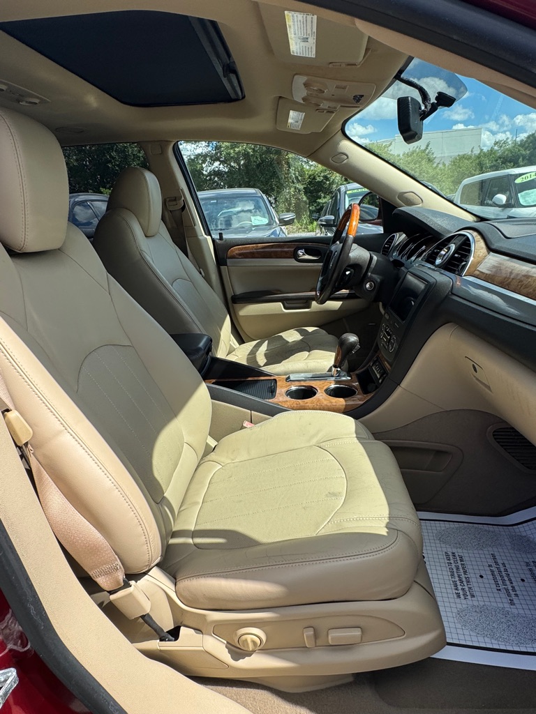 Photo 16 of this BUICK ENCLAVE