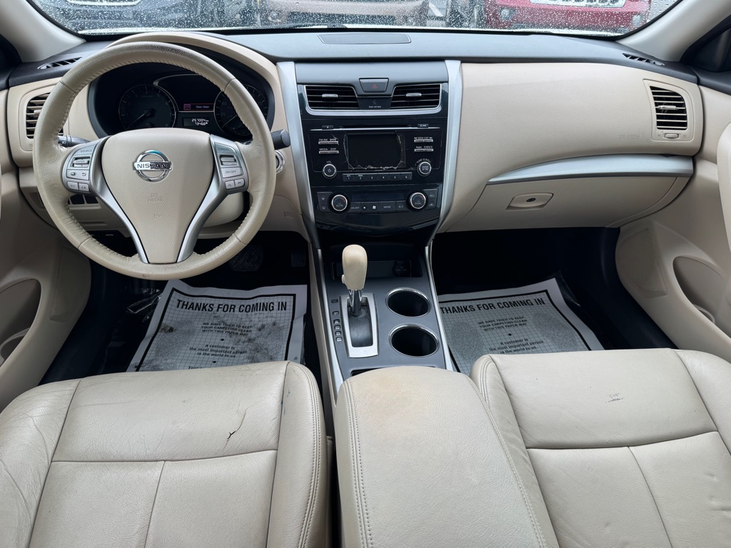 Photo 14 of this NISSAN ALTIMA