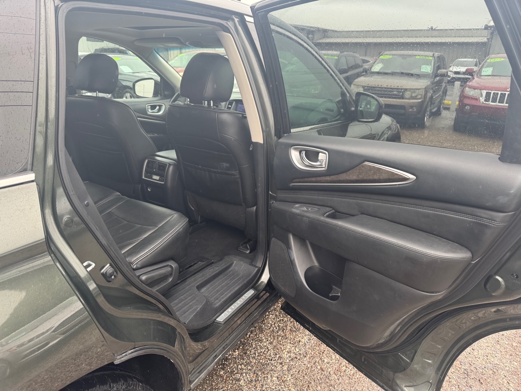 Photo 14 of this INFINITI JX35