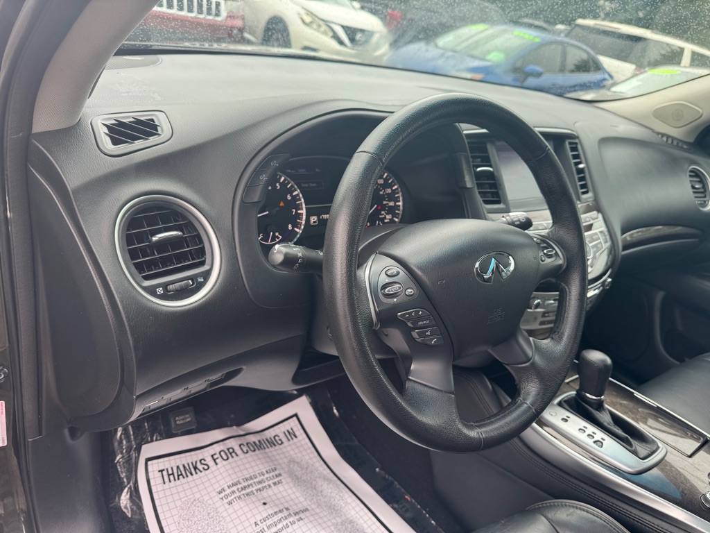 Photo 7 of this INFINITI JX35