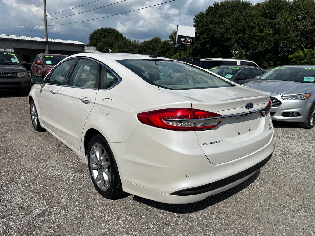 Photo 4 of this FORD FUSION