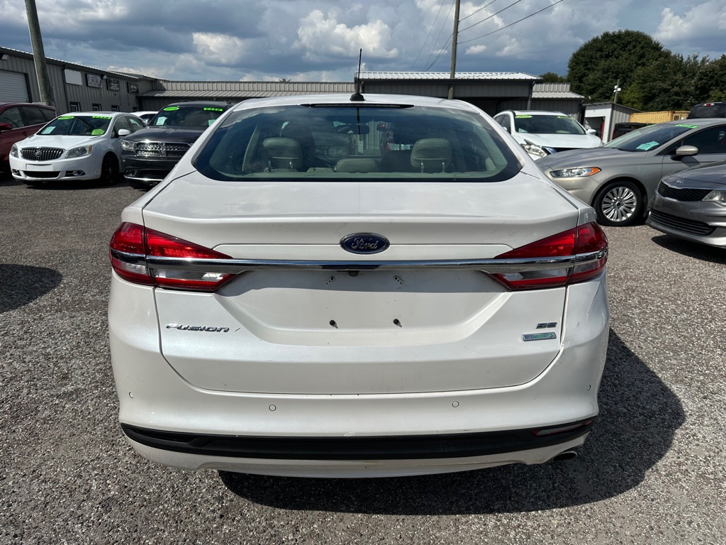 Photo 5 of this FORD FUSION