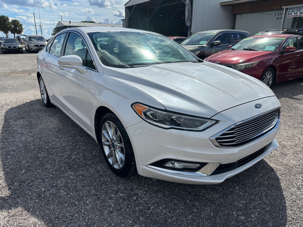 Photo 3 of this FORD FUSION