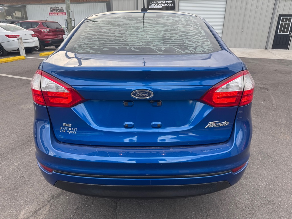 Photo 4 of this FORD FIESTA