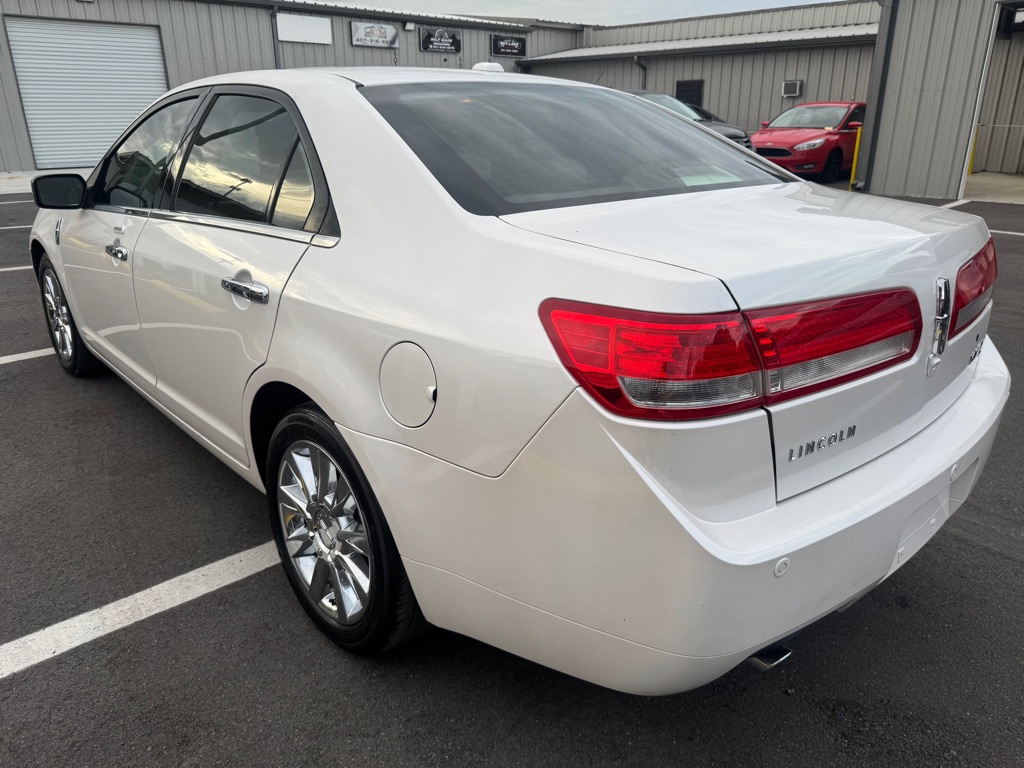 Photo 4 of this LINCOLN MKZ