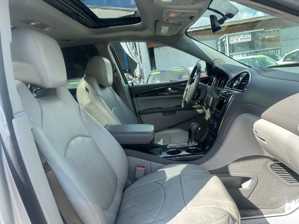 Photo 12 of this BUICK ENCLAVE