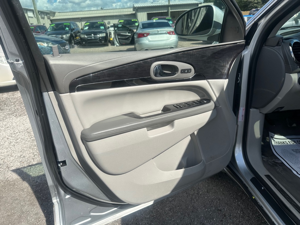 Photo 10 of this BUICK ENCLAVE