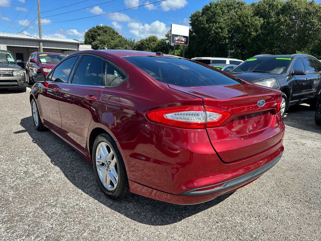 Photo 4 of this FORD FUSION