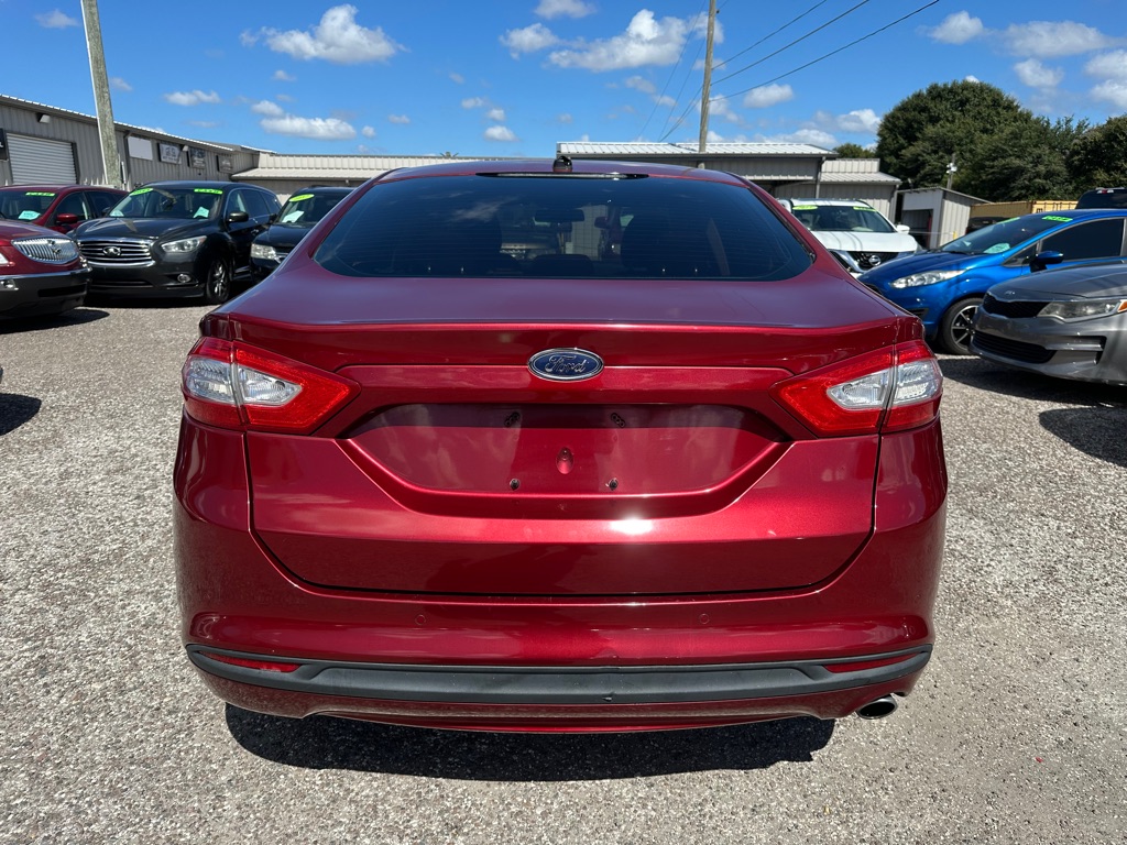 Photo 5 of this FORD FUSION