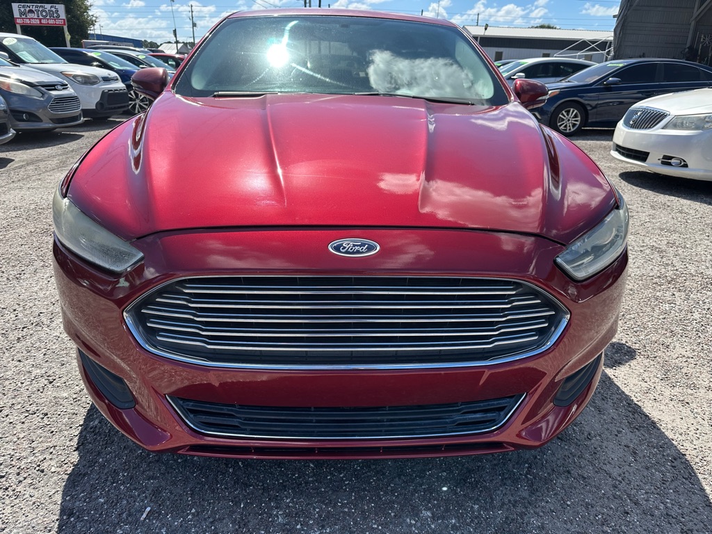 Photo 2 of this FORD FUSION