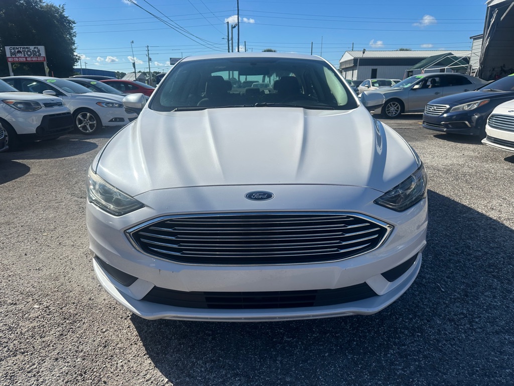 Photo 2 of this FORD FUSION