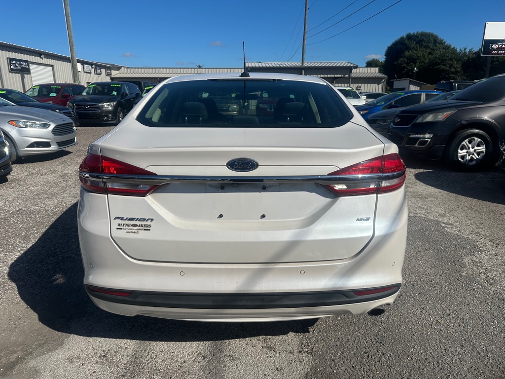 Photo 5 of this FORD FUSION
