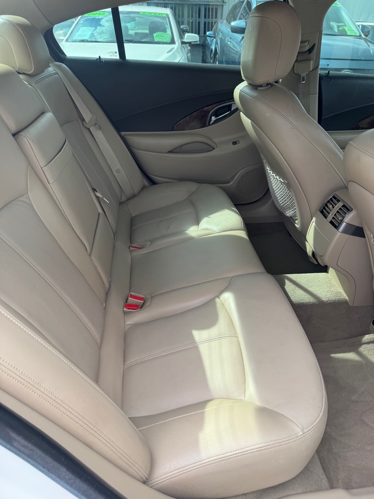 Photo 11 of this BUICK LACROSSE