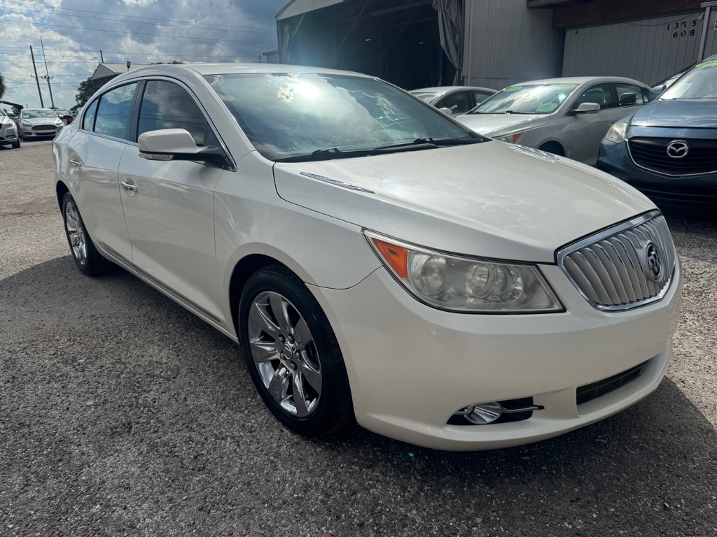 Photo 2 of this BUICK LACROSSE