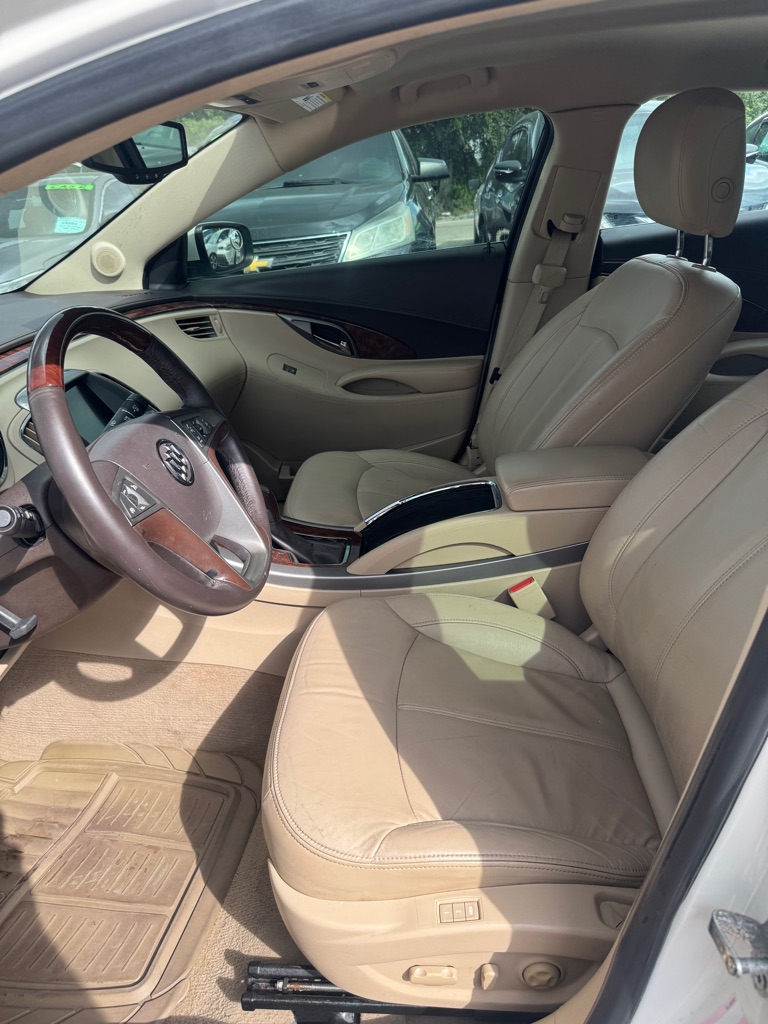 Photo 7 of this BUICK LACROSSE
