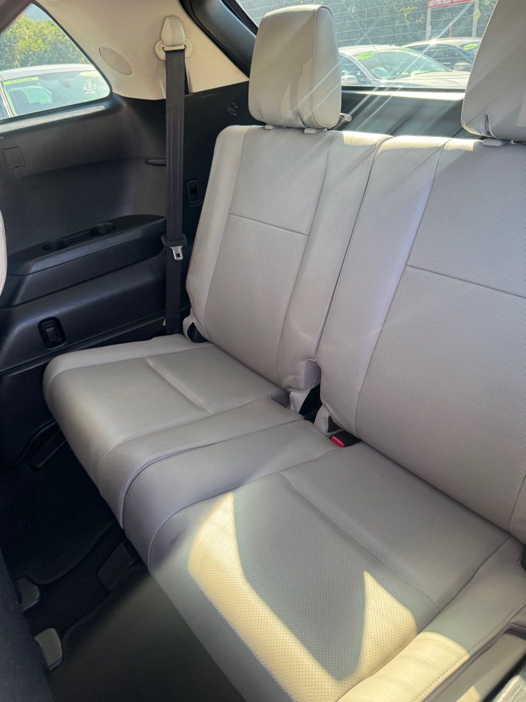 Photo 11 of this MAZDA CX-9