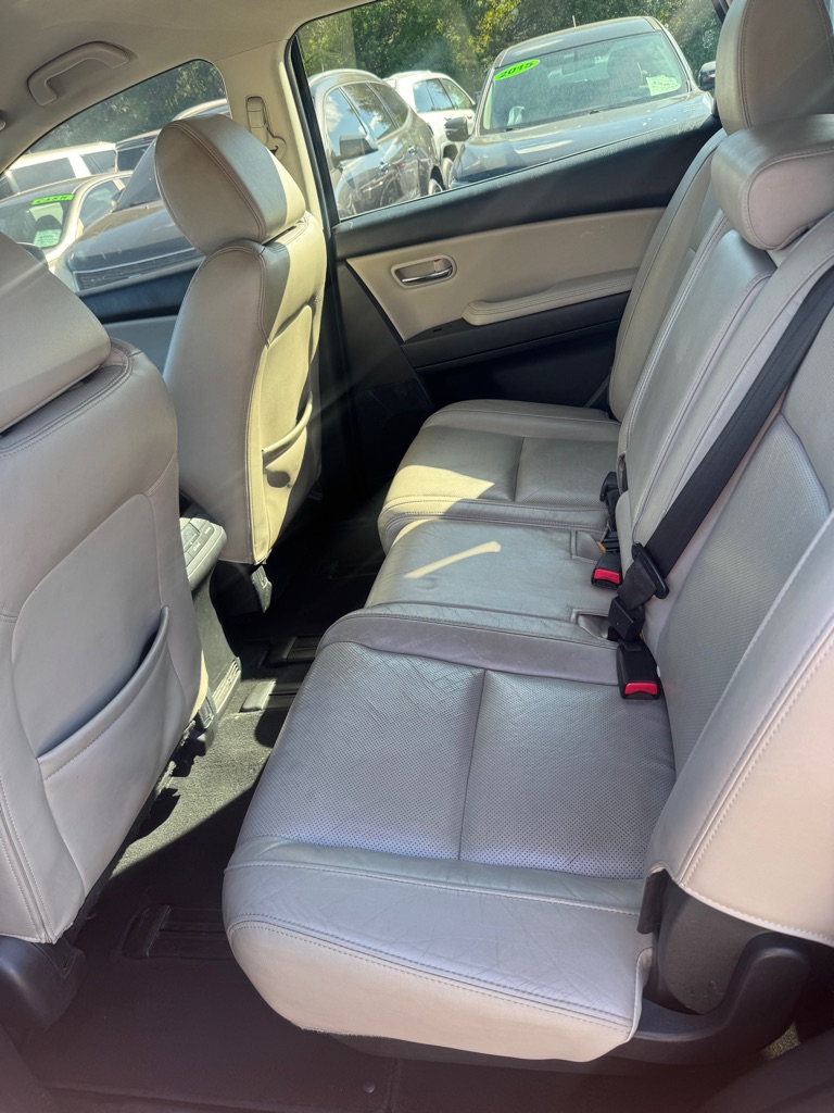 Photo 12 of this MAZDA CX-9