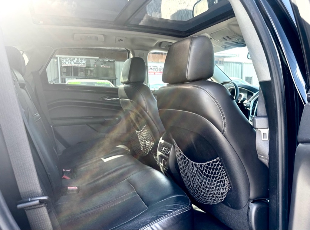 Photo 31 of this CADILLAC SRX