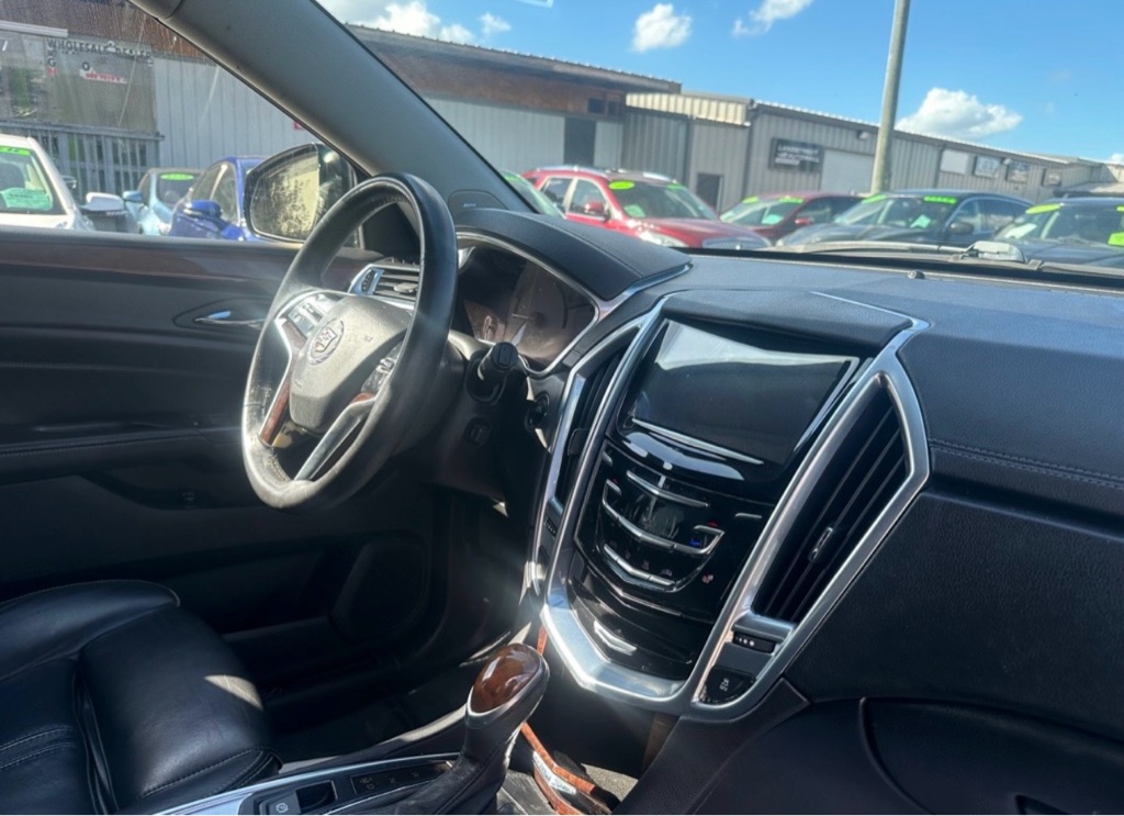 Photo 25 of this CADILLAC SRX