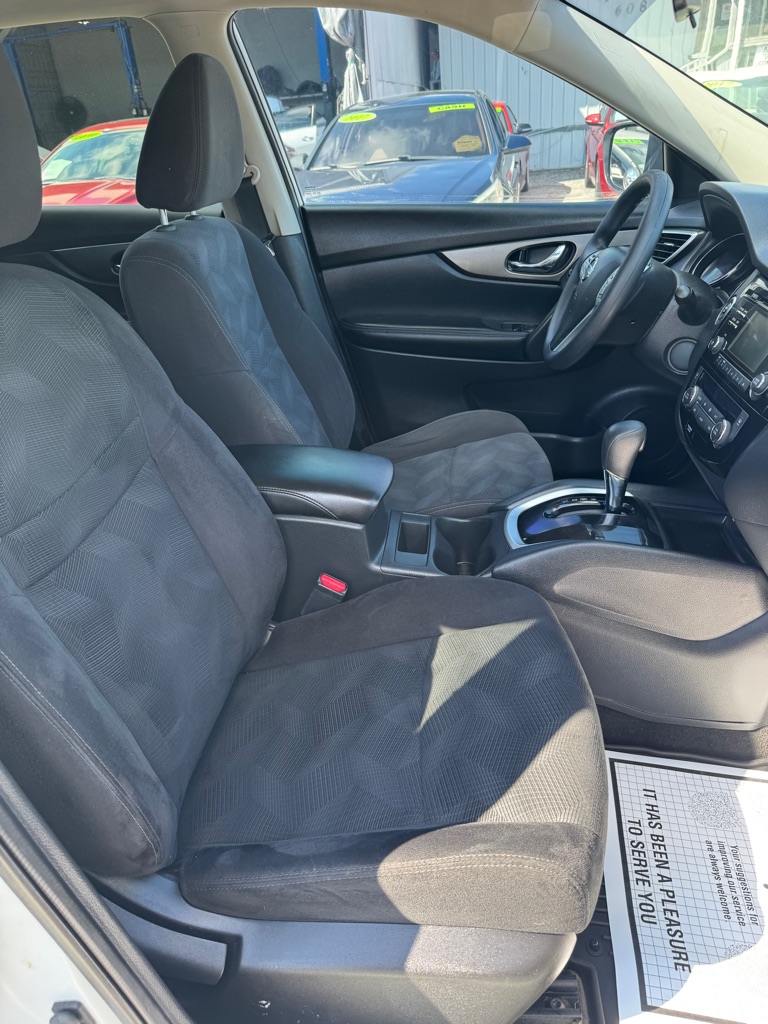 Photo 9 of this NISSAN ROGUE