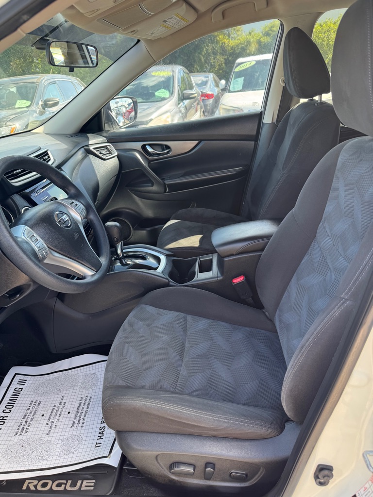 Photo 8 of this NISSAN ROGUE