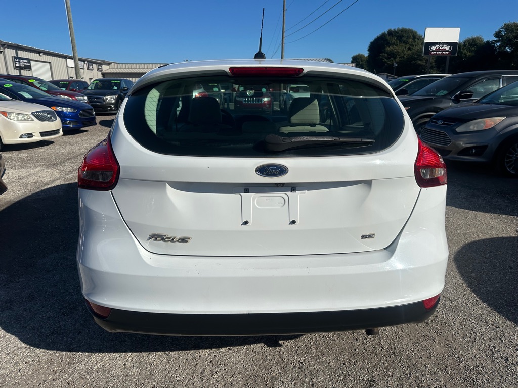 Photo 5 of this FORD FOCUS
