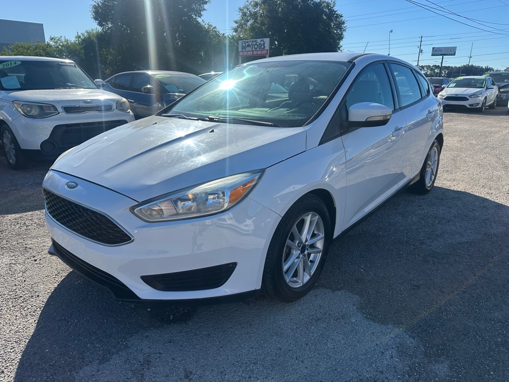Photo 3 of this FORD FOCUS
