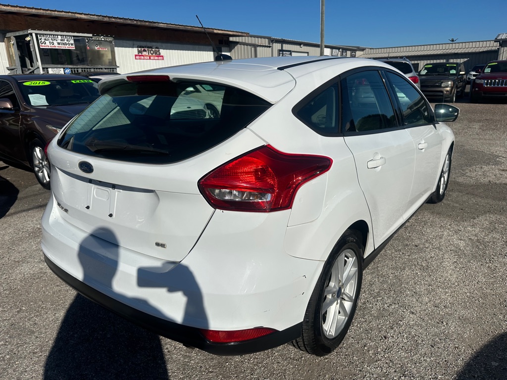 Photo 6 of this FORD FOCUS