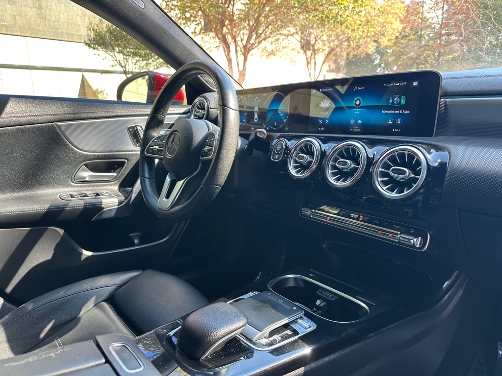 Photo 29 of this MERCEDES-BENZ CLA