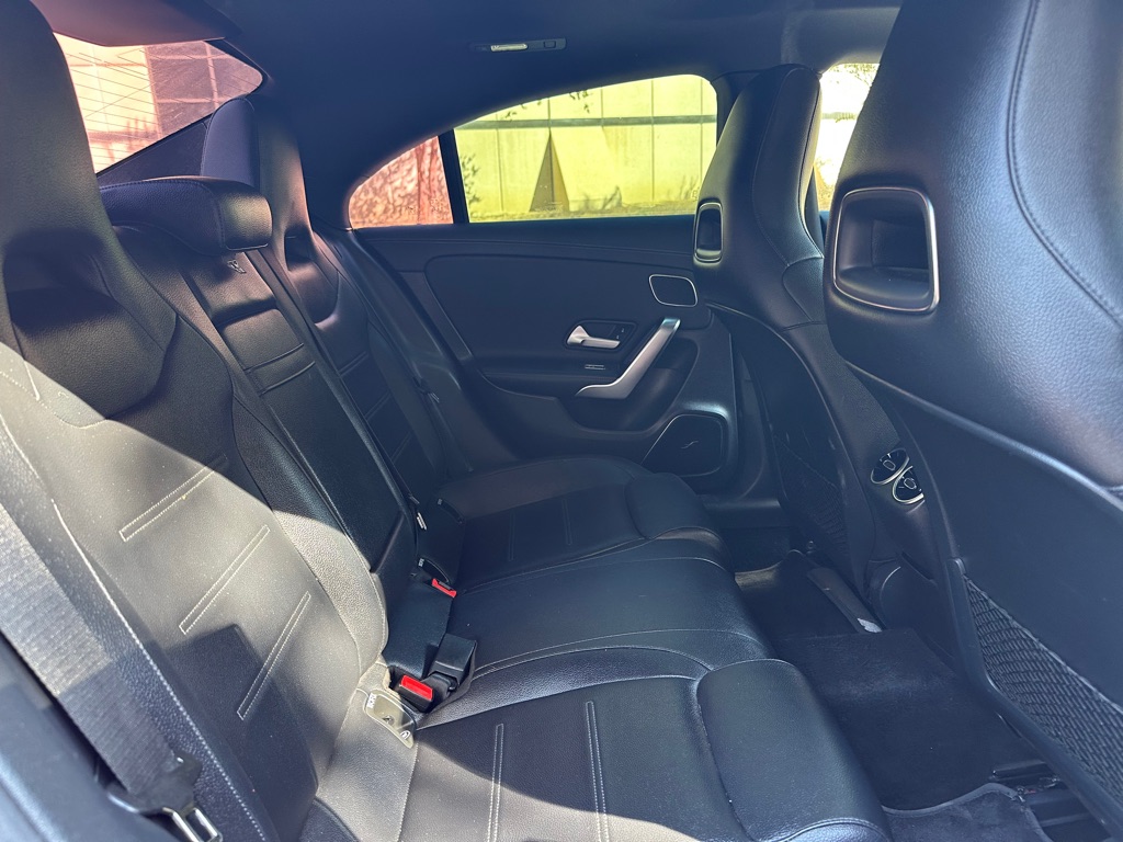 Photo 27 of this MERCEDES-BENZ CLA