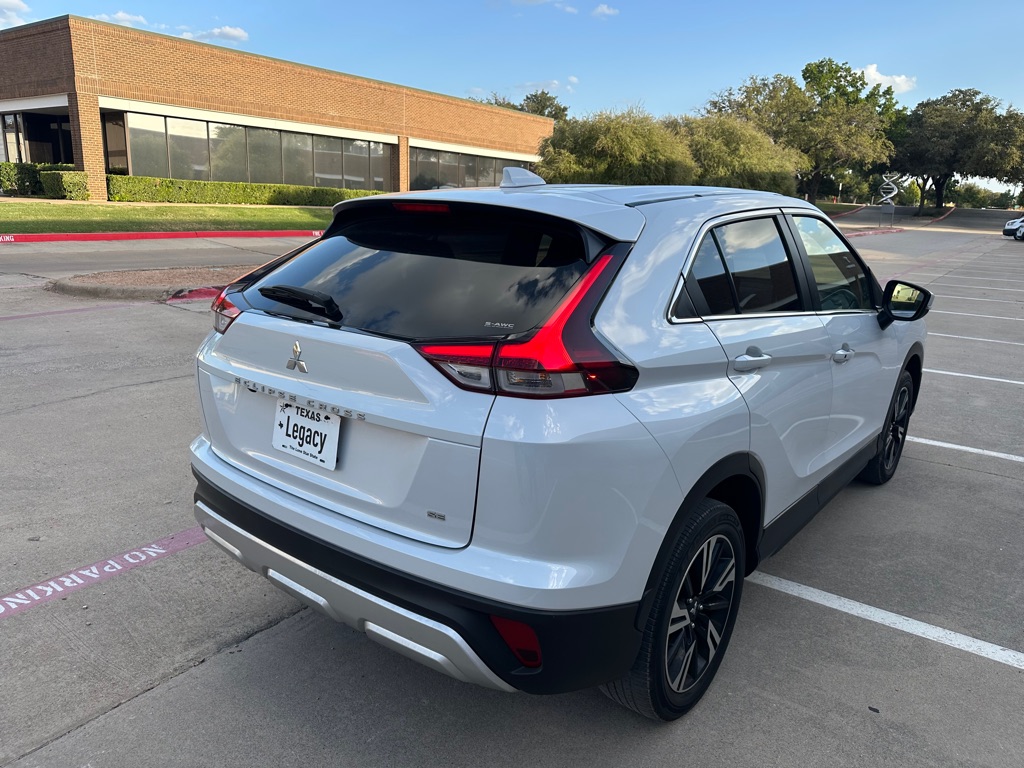 Photo 18 of this MITSUBISHI ECLIPSE CROSS
