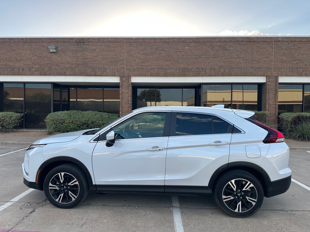 Photo 12 of this MITSUBISHI ECLIPSE CROSS