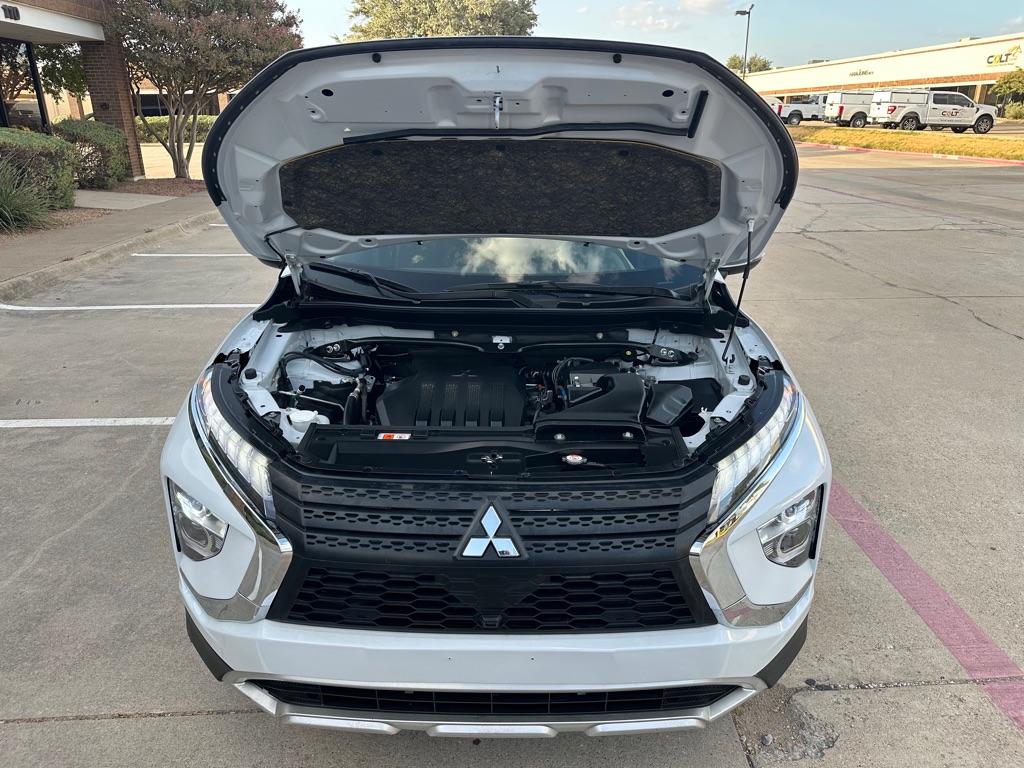 Photo 9 of this MITSUBISHI ECLIPSE CROSS