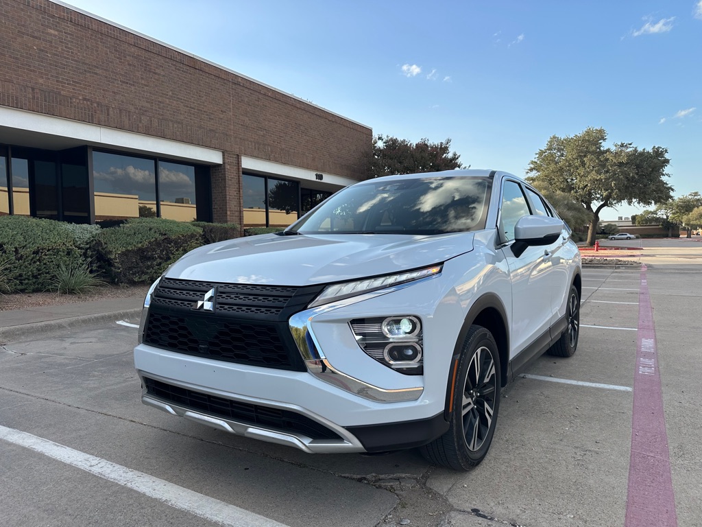 Photo 10 of this MITSUBISHI ECLIPSE CROSS