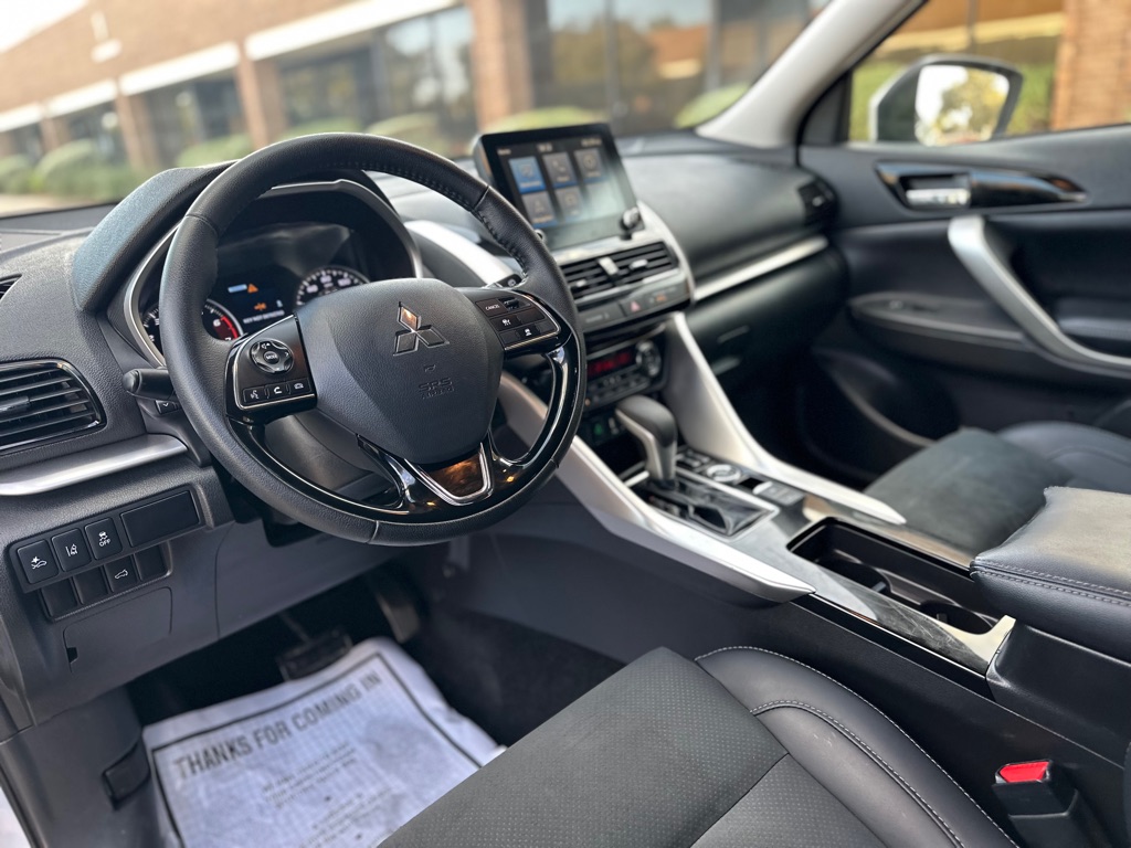 Photo 22 of this MITSUBISHI ECLIPSE CROSS