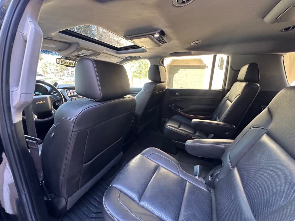 Photo 26 of this CHEVROLET SUBURBAN