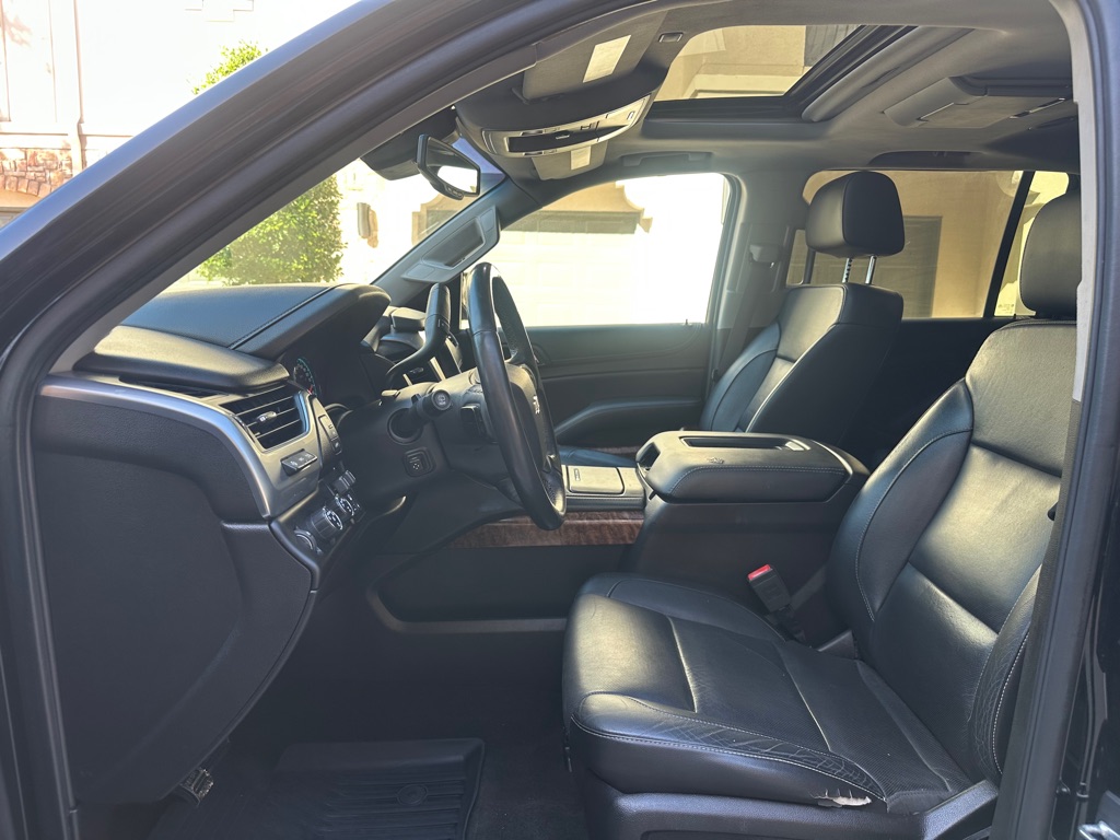 Photo 20 of this CHEVROLET SUBURBAN