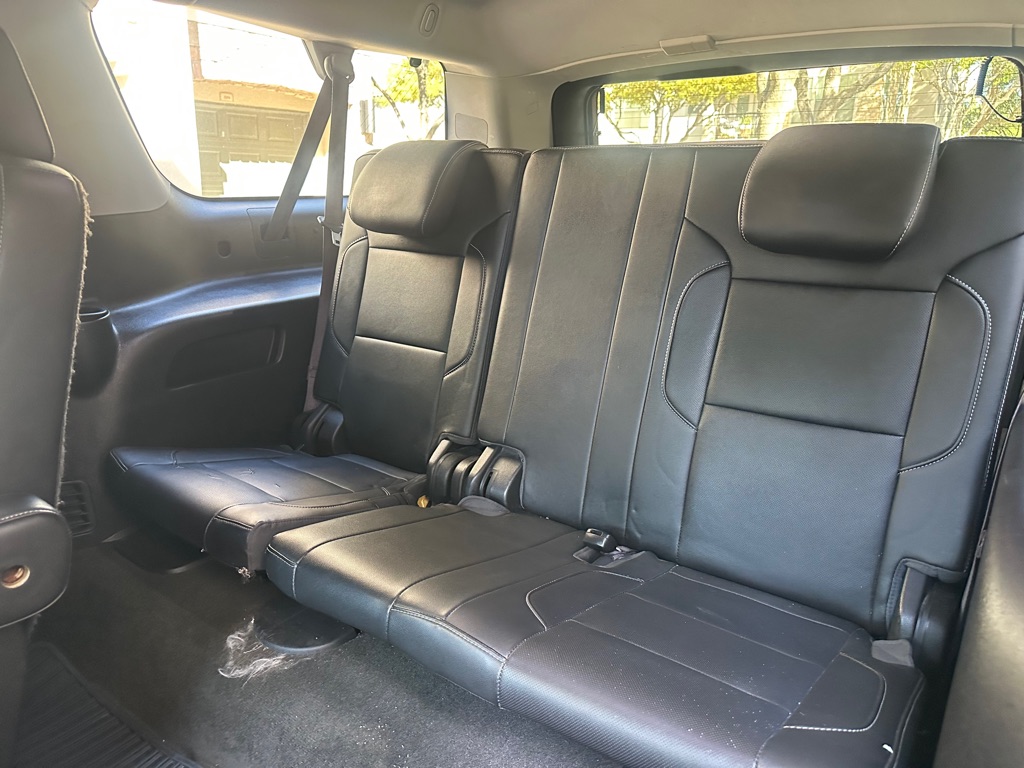 Photo 28 of this CHEVROLET SUBURBAN