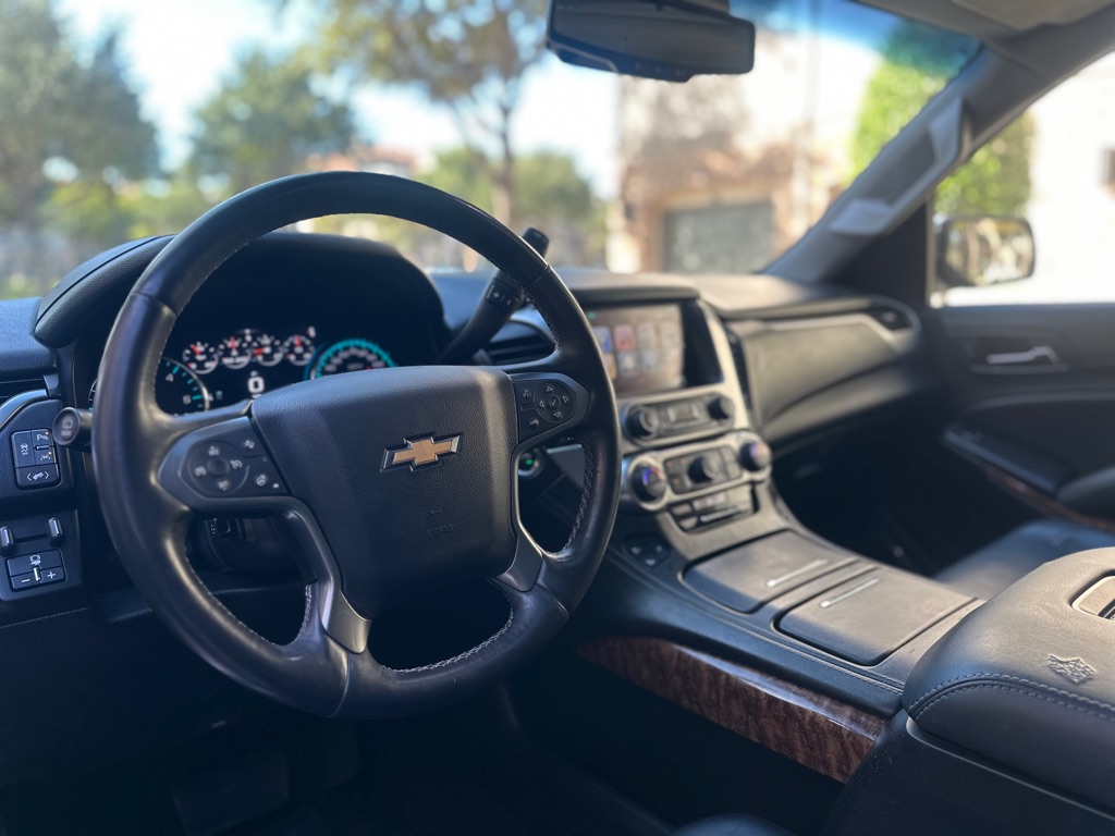 Photo 18 of this CHEVROLET SUBURBAN