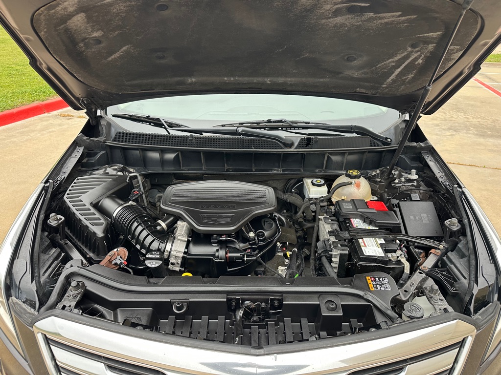 Photo 10 of this CADILLAC XT5
