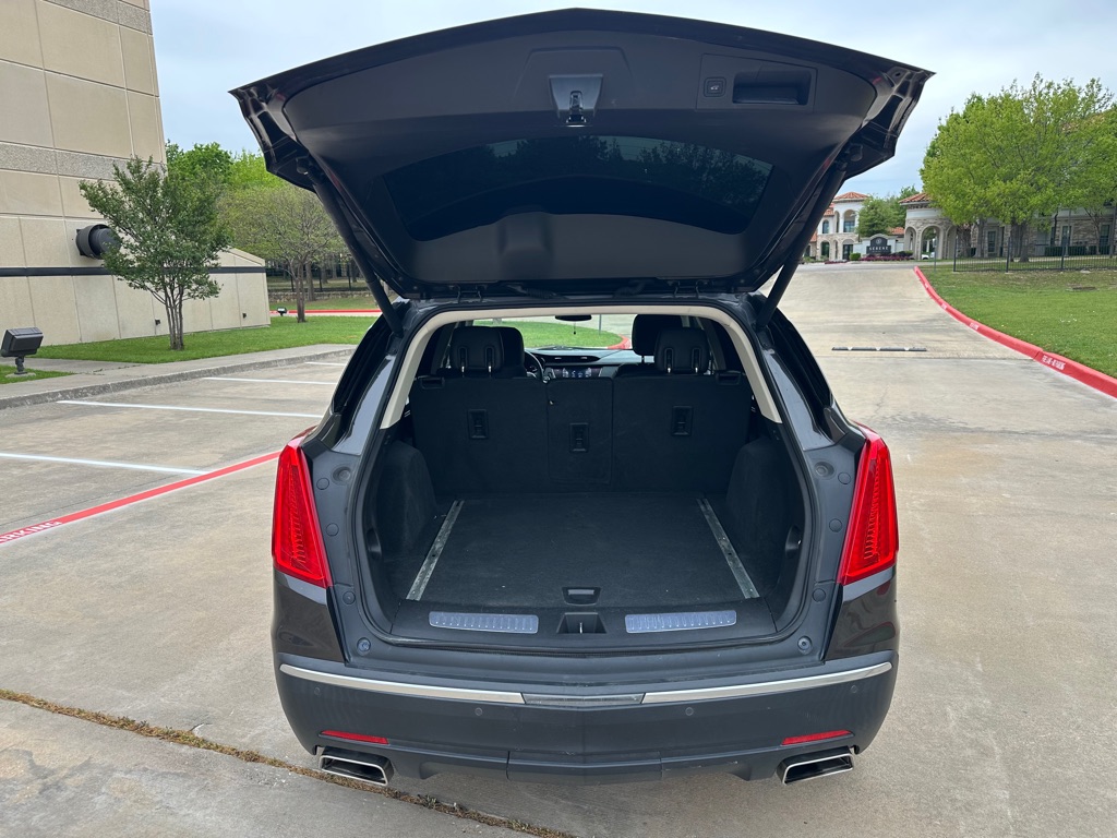 Photo 16 of this CADILLAC XT5
