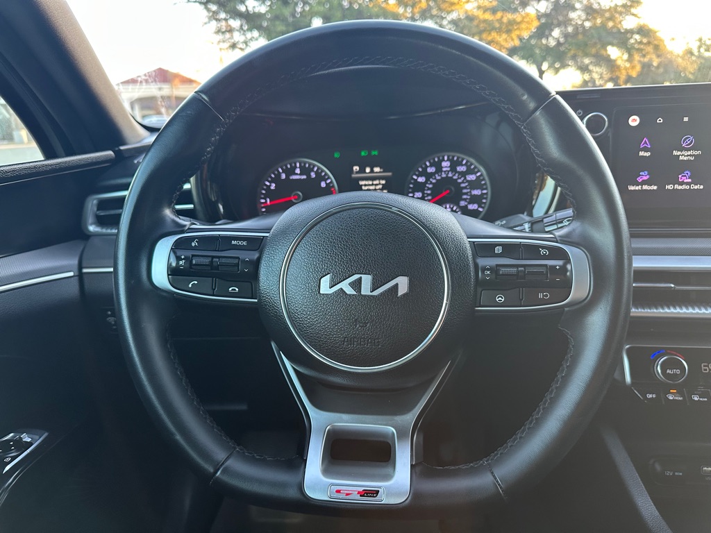 Photo 29 of this KIA K5